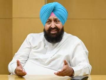 Bajwa Refuses Apology, Slams AAP Over Video Row