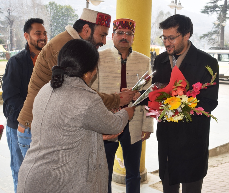 Kullu Hosts Farewell for DC, Welcomes New Officer