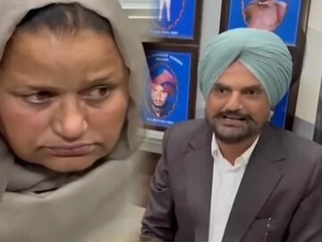 Moosewala’s Parents Protest Outside SSP Office