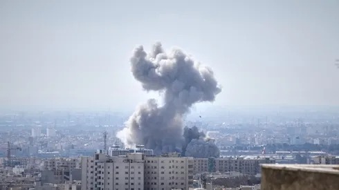 Iran-US-Israel War Escalates Across Gulf