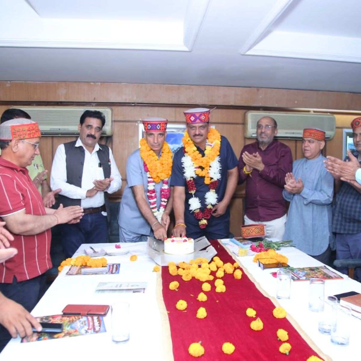 Himachal Mitra Mandal Delhi Retirement Honor Event