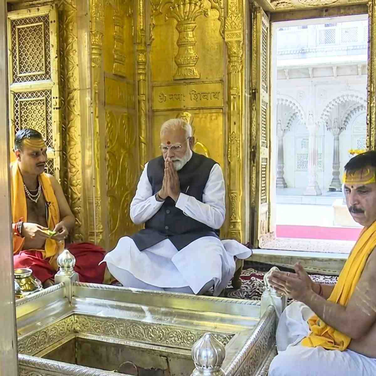 PM Modi Kashi Vishwanath Puja 2026 Varanasi Temple Visit