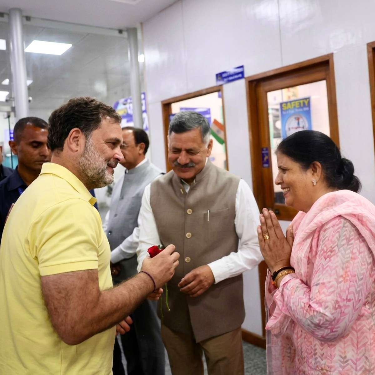Rahul Gandhi Kangra Visit Grand Welcome in Himachal