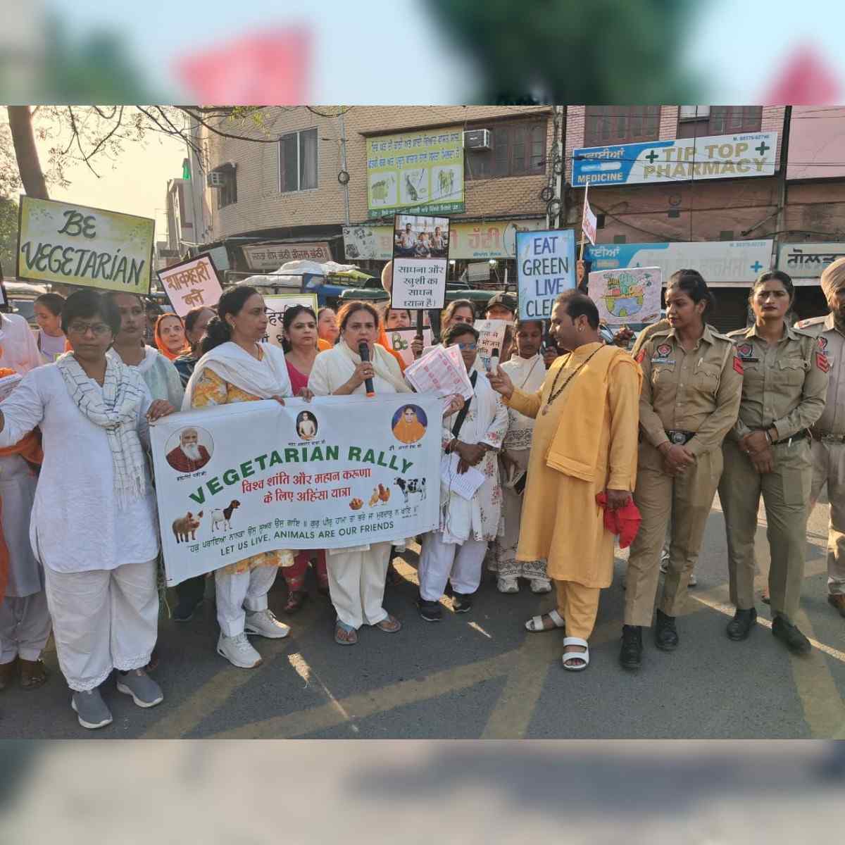 Hundreds Join Amritsar Vegetarian Rally for Compassion