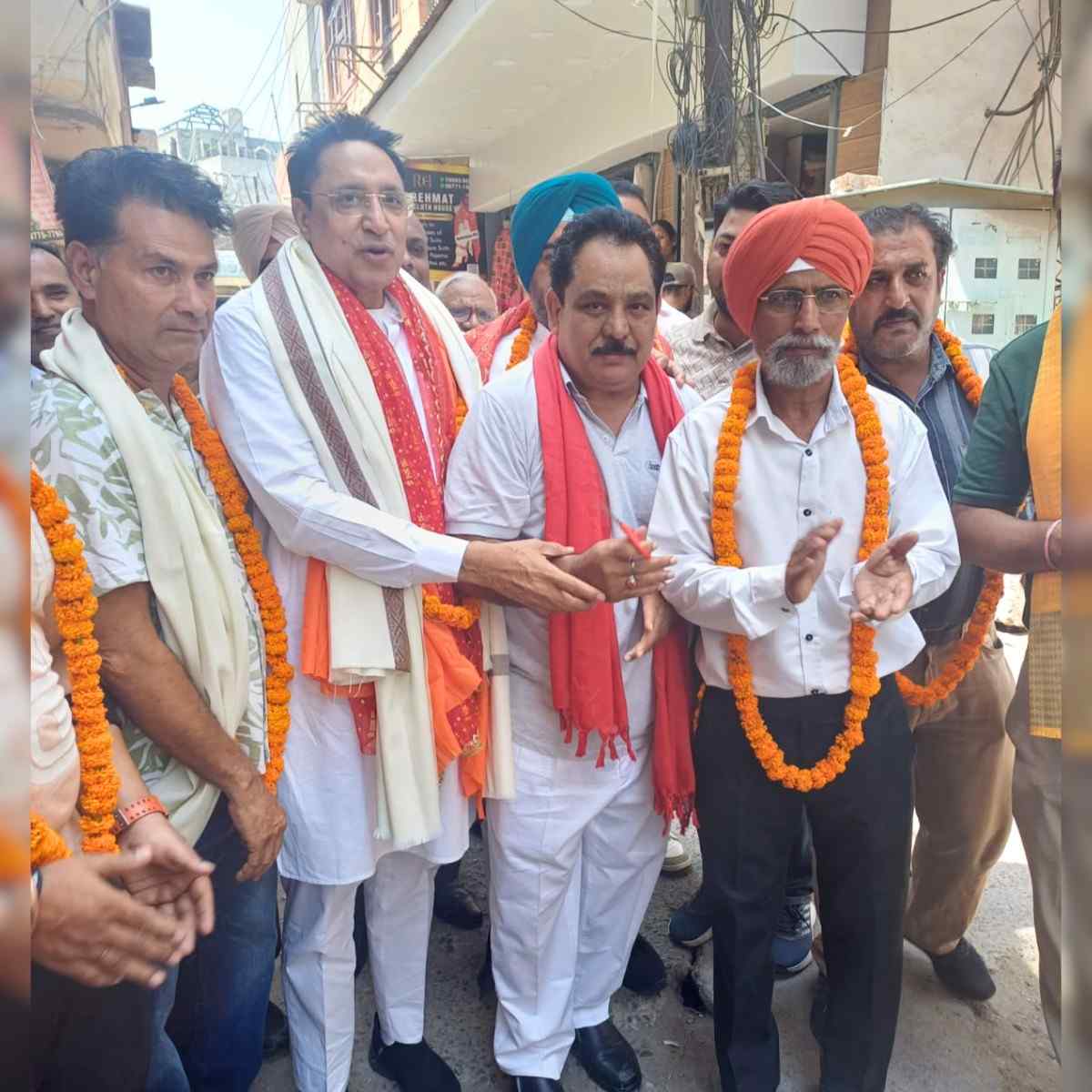 Ajay Gupta Inaugurates Development Works in Ward 53