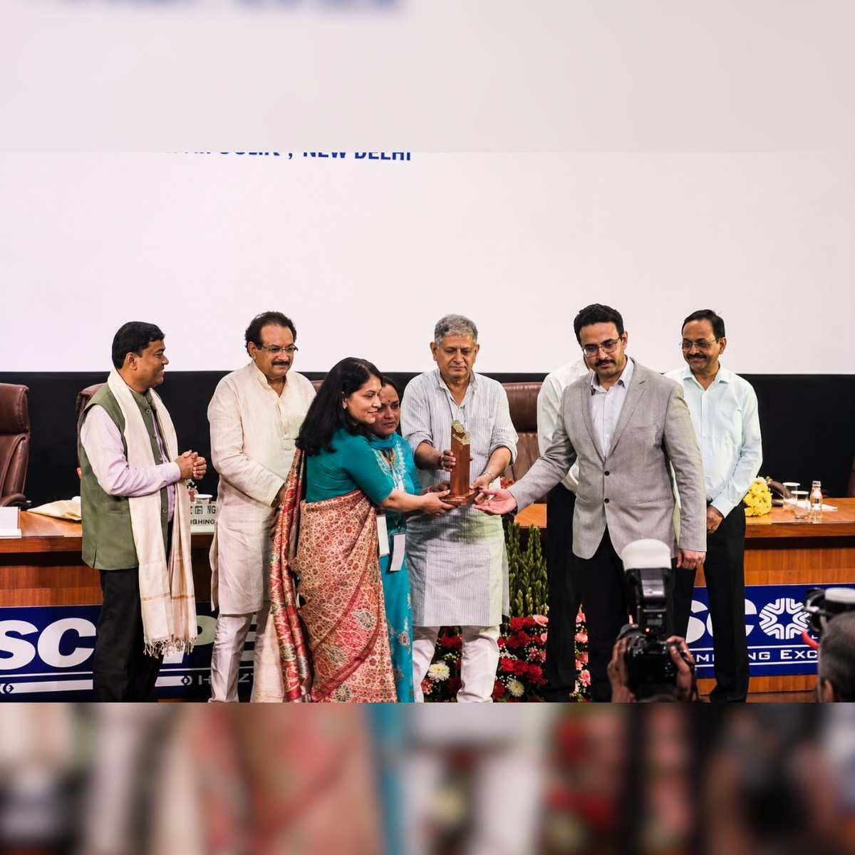 Lohardi Panchayat Wins National Award for Clean Development