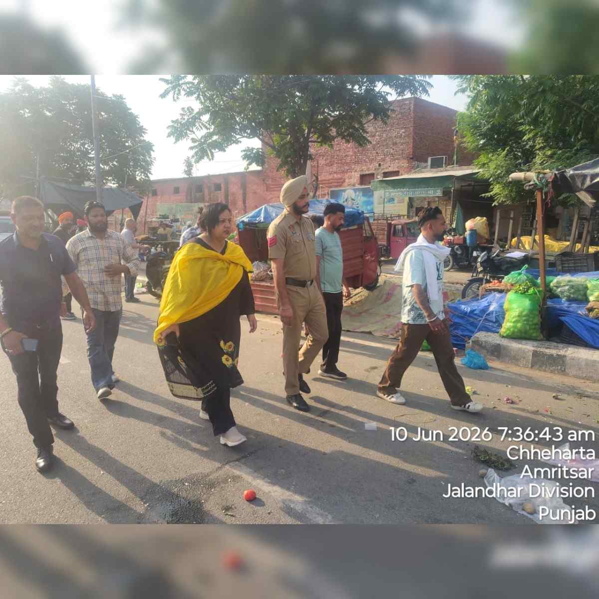 MC Removes Encroachments in Amritsar Narainagarh Drive