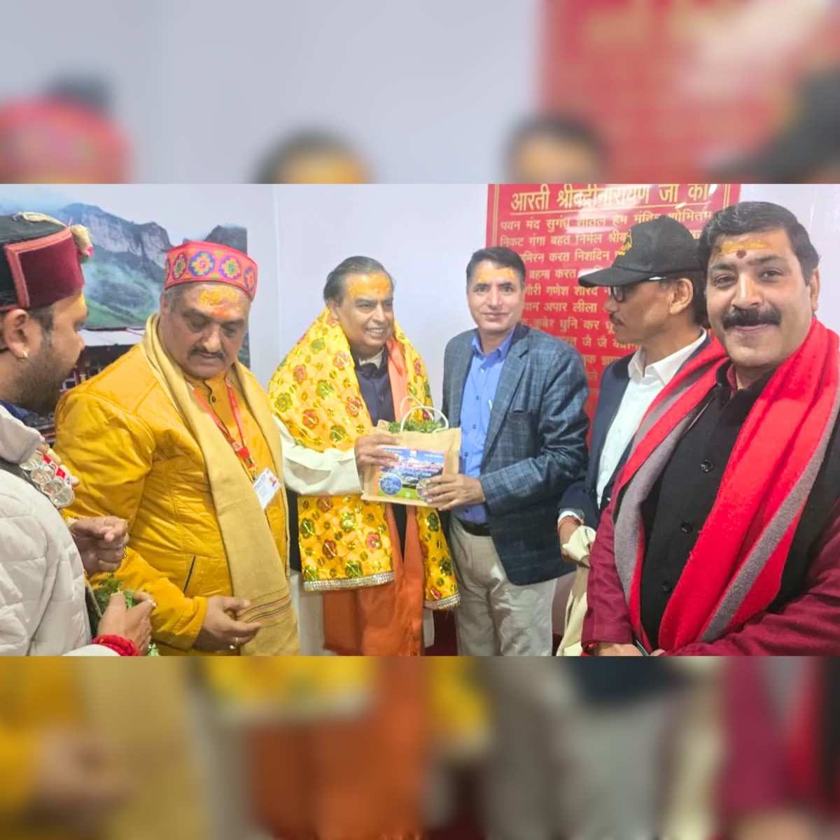 Mukesh Ambani Visits Badrinath, Kedarnath Temple News