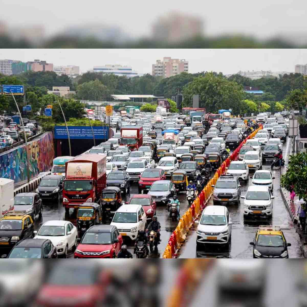 Mumbai Under Water Siege Floods Paralyze City Life