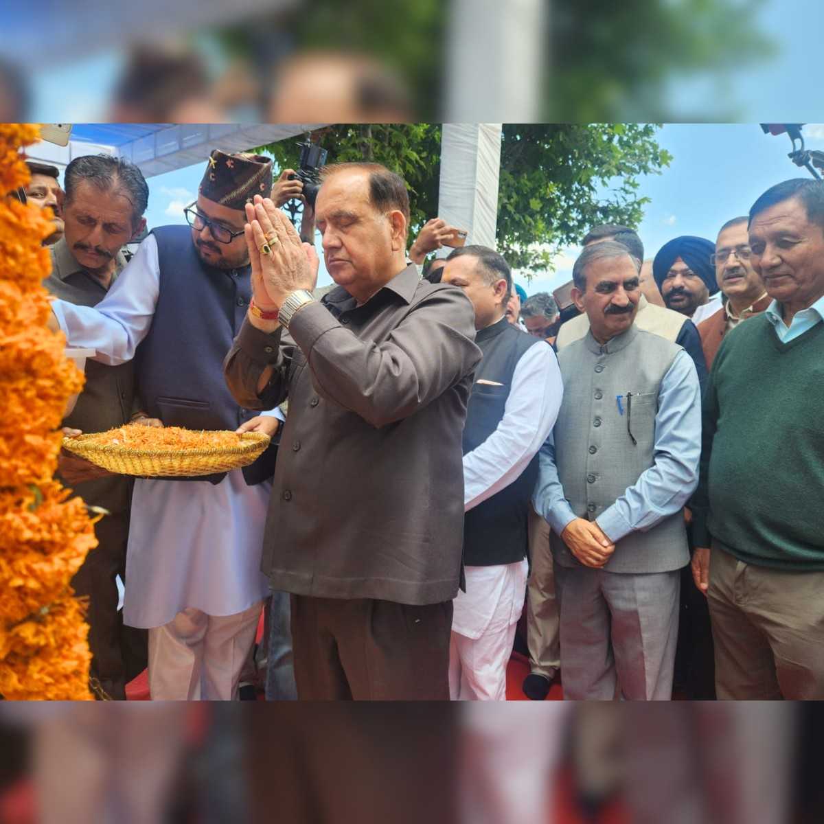 Pathania Pays Tribute to Virbhadra Singh in Shimla