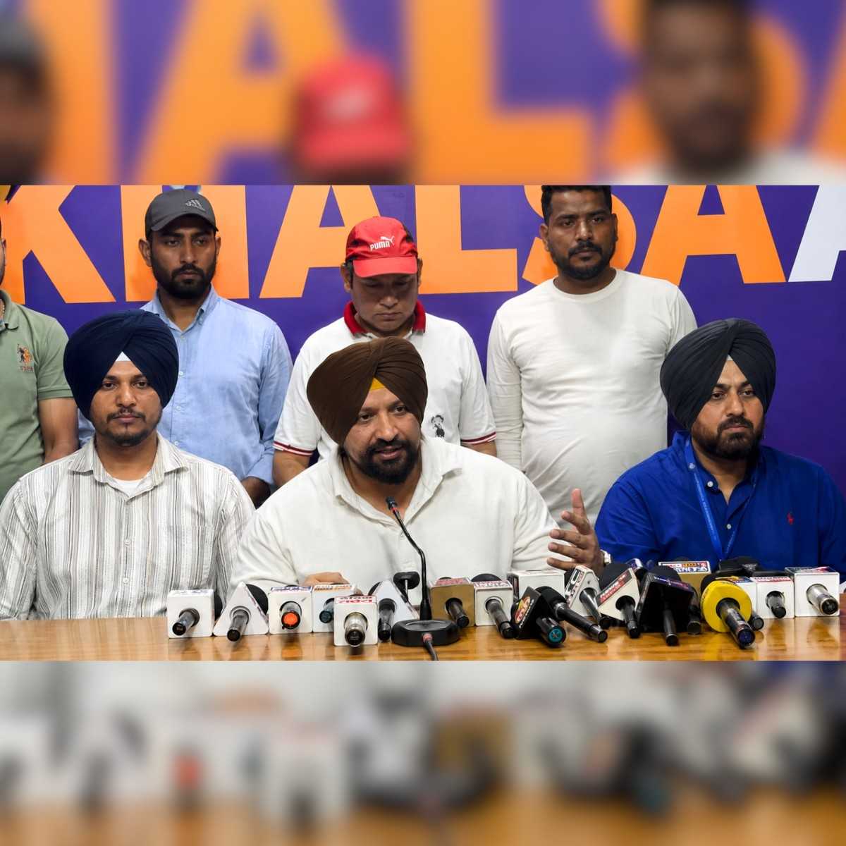 Punjab Youth Return from Lebanon with Khalsa Aid Help