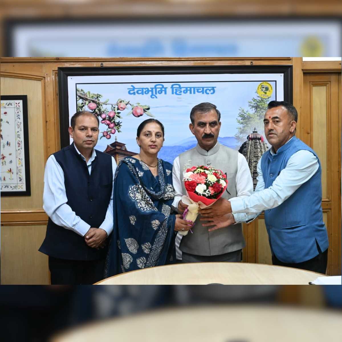 Nagar Panchayat Meets CM Sukhu in Shimla for Demands