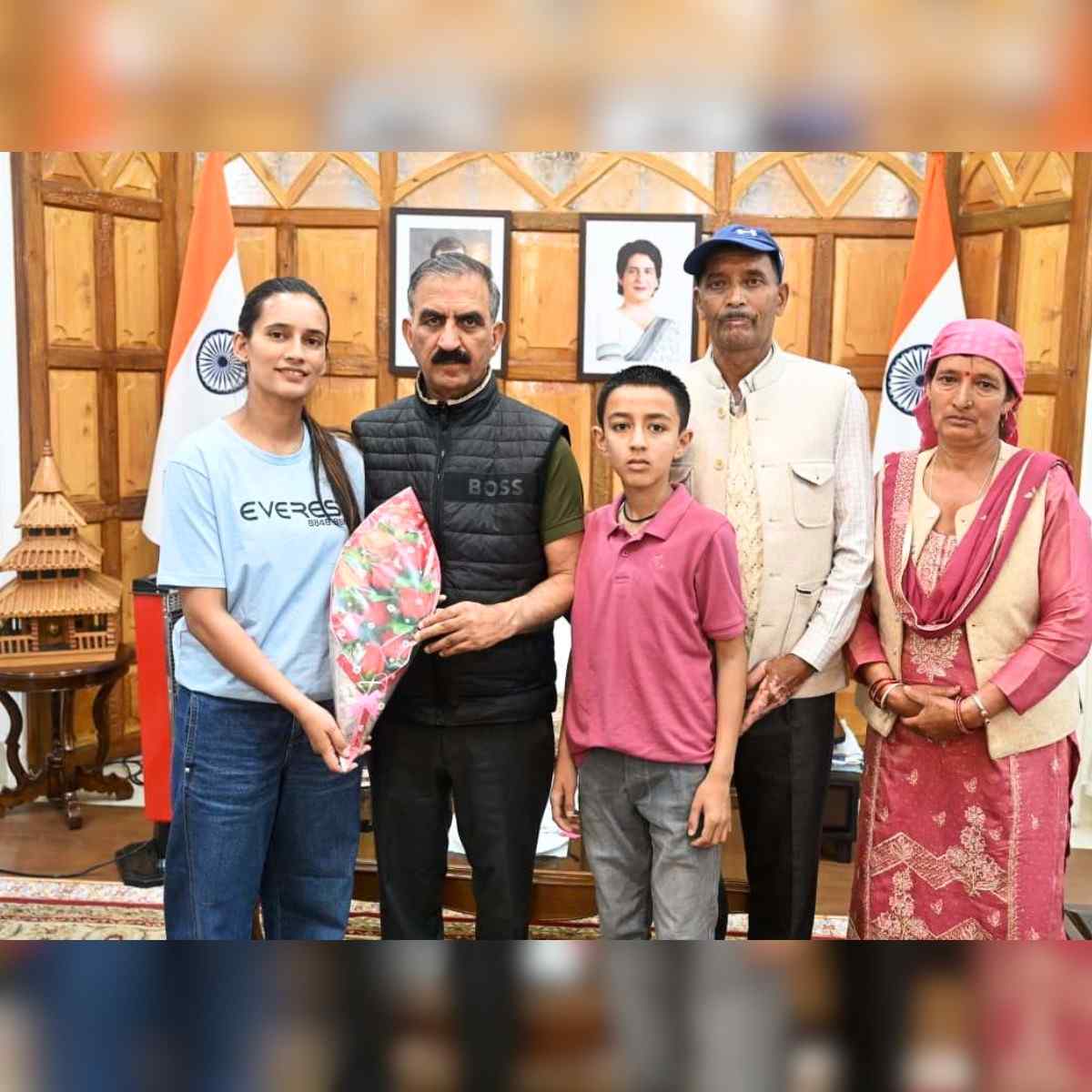 Ruchi Thakur Mount Everest Triumph Honoured by CM Sukhu